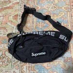 Black Fanny pack